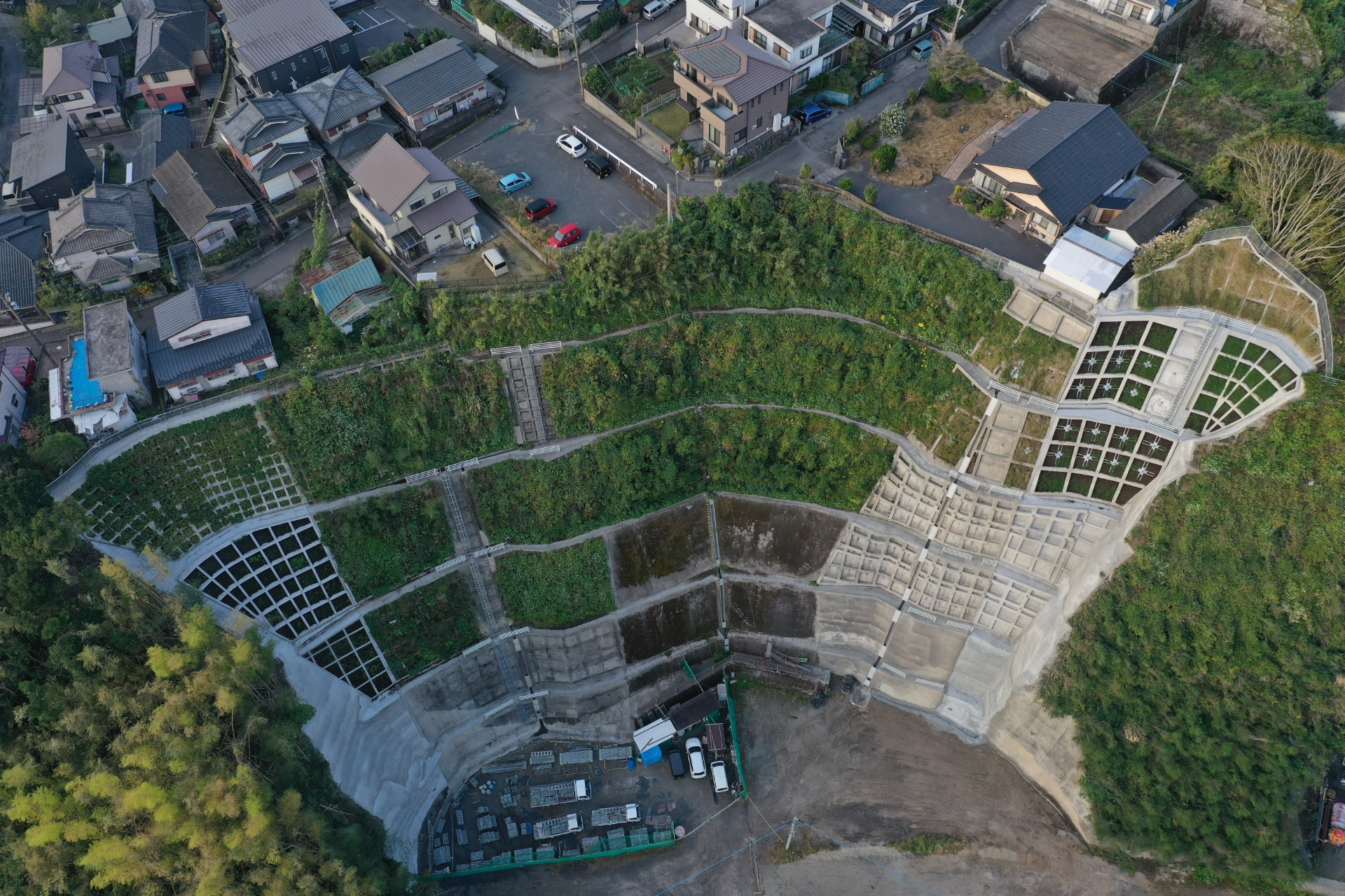 急傾斜地崩壊対策工事（上竜尾３地区）