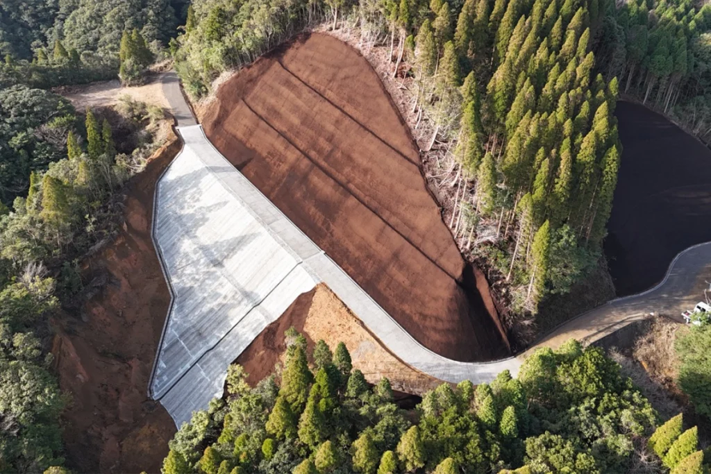 鹿児島大学（海潟）高隅演習林岳野林道工事