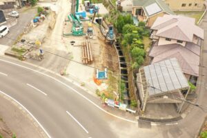 磯川改修工事(その5)作業所 梅雨ですがとりあえず順調です